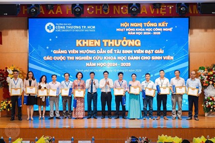 ĐẨY MẠNH HOẠT ĐỘNG HỌC THUẬT, GẮN KẾT ĐÀO TẠO VỚI NGHIÊN CỨU KHOA HỌC VÀ THỰC TIỄN_ Khoa CNHH HUIT