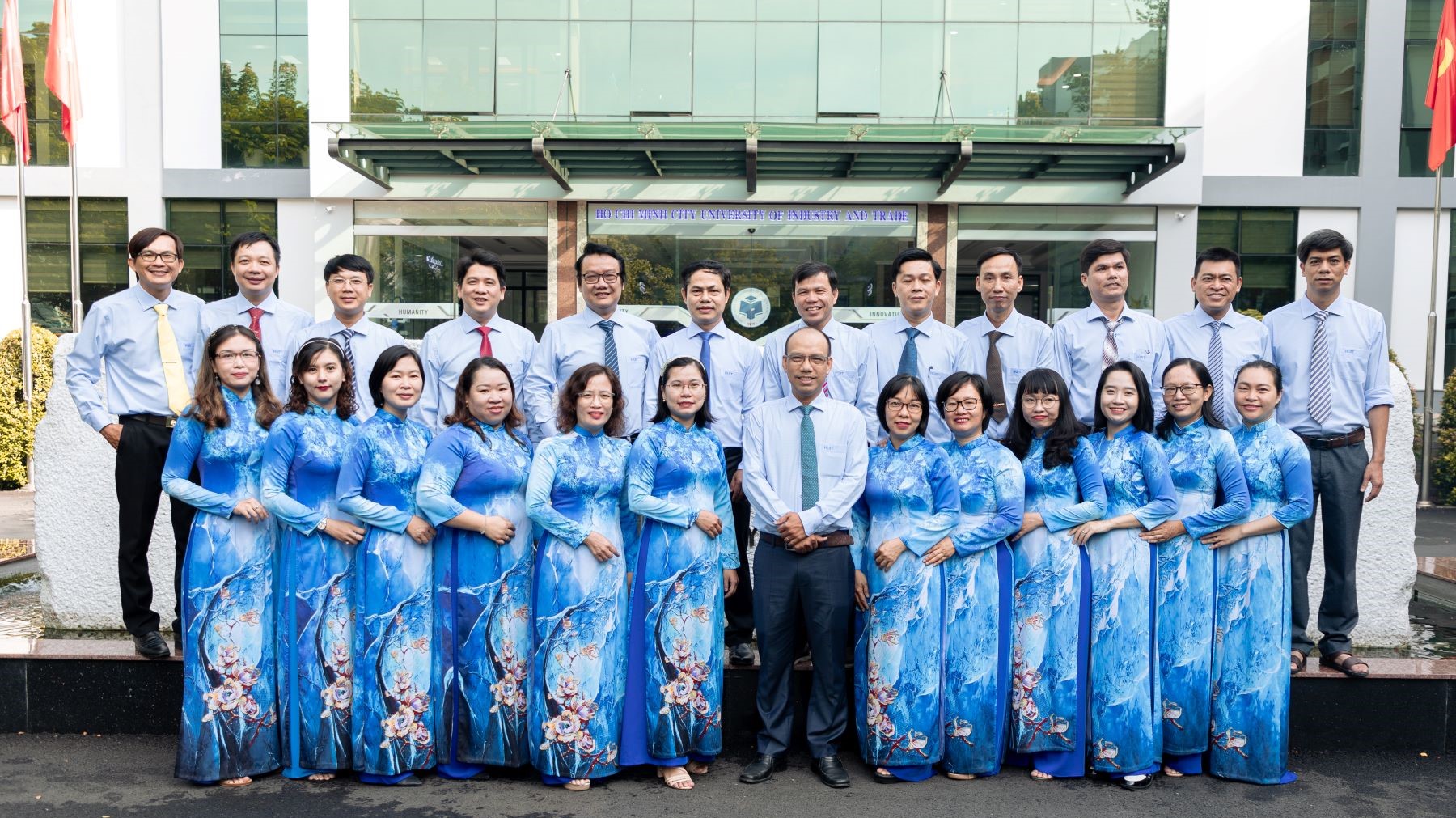 Giảng Viên Khoa Công nghệ Hóa học 2023